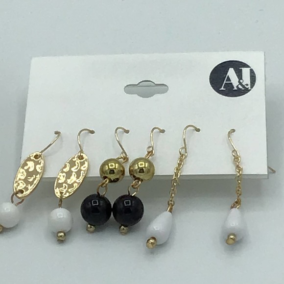 A & I Five Stretch Bracelets + 3 Earrings - Picture 2 of 3